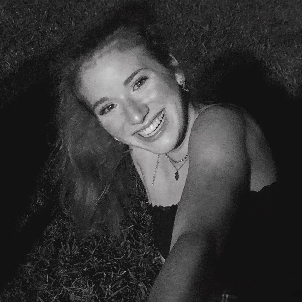 Meet your Posher, Caitlin